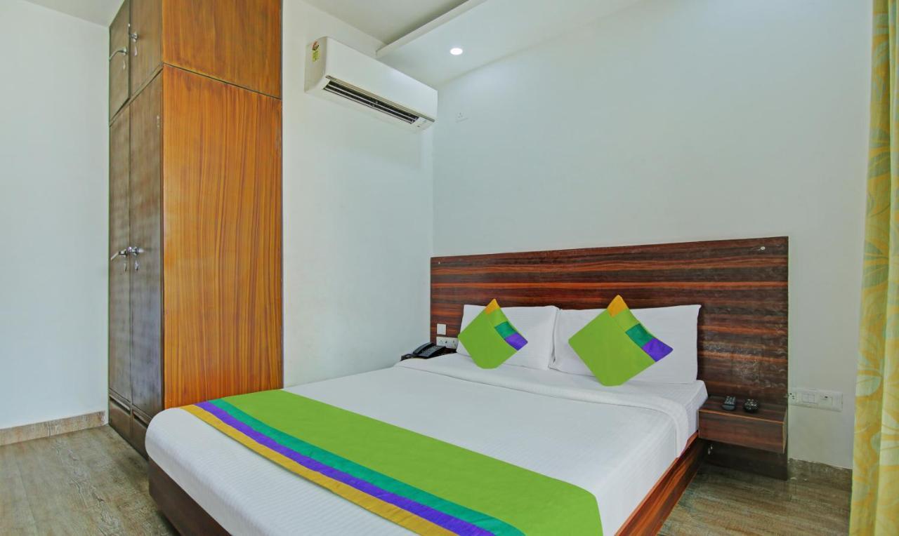 Itsy Hotels Nyra Gurgáon Kültér fotó