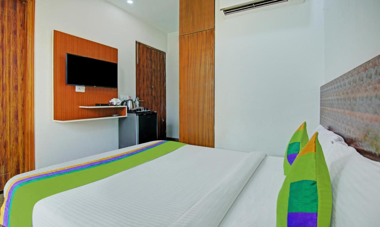 Itsy Hotels Nyra Gurgáon Kültér fotó