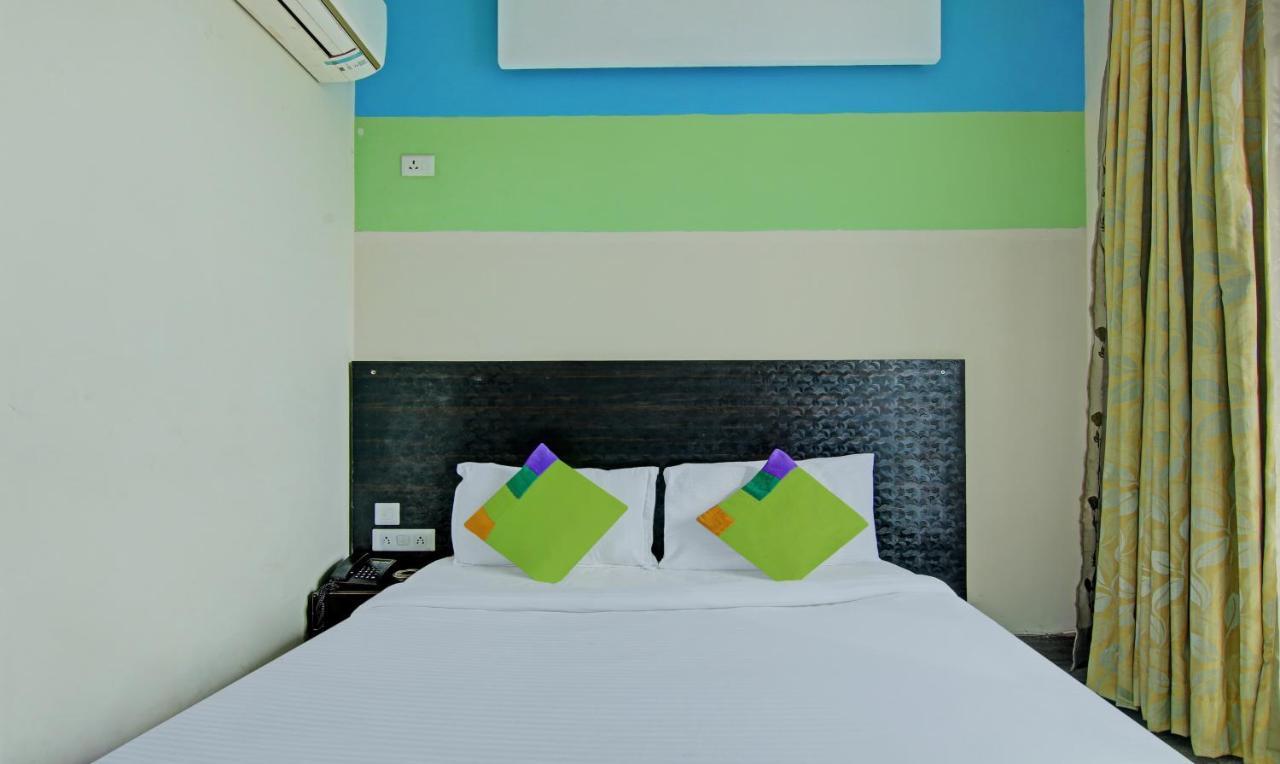 Itsy Hotels Nyra Gurgáon Kültér fotó